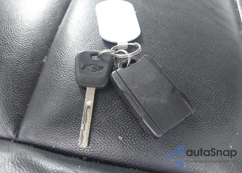 2017 Chevrolet Silverado 1500 2Lt из США, поврежденный, VIN 1GCVKREC7HZ176364